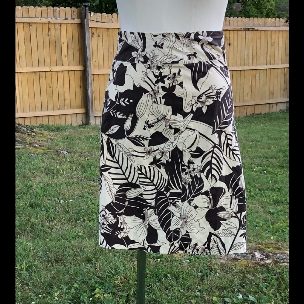 ESPRESSO Medium Column Skirt Retro
